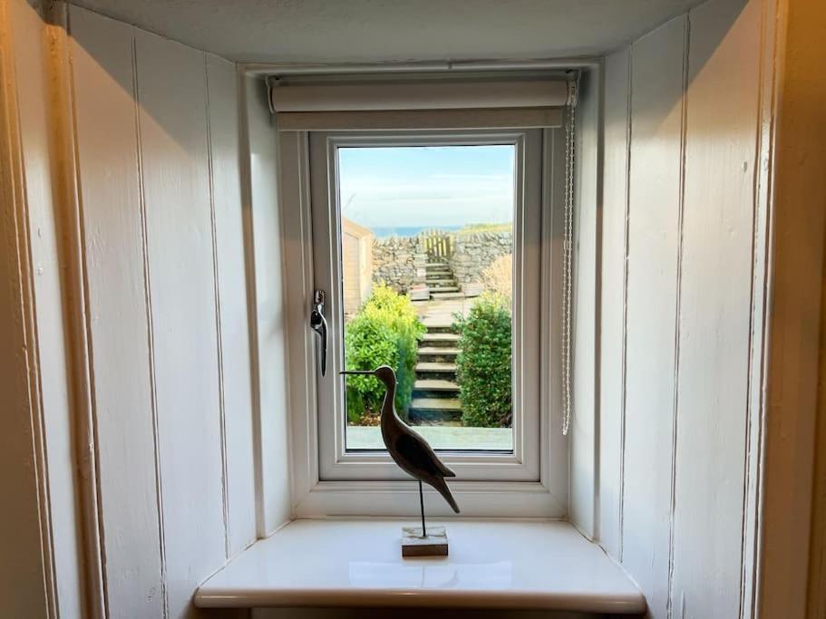 3 Bedroom Townhouse Right On The Harbour Isle of Whithorn Eksteriør billede